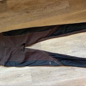 alo yoga elevate high rise legging w/ air brush mesh